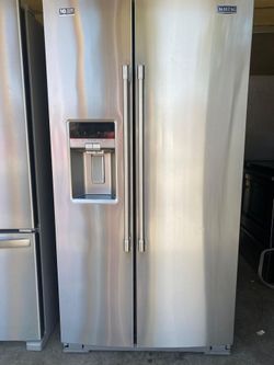 Refrigerator stainless