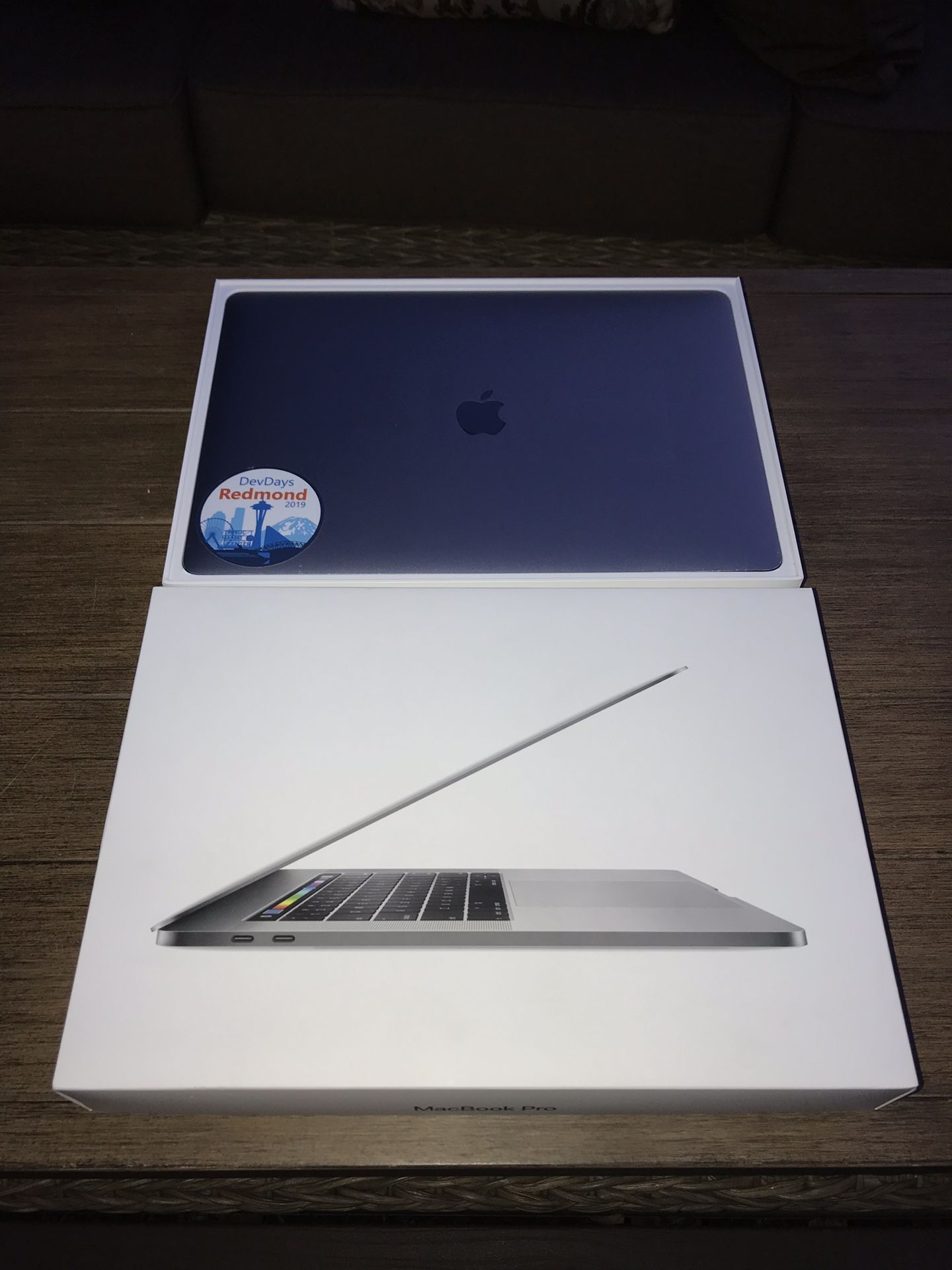 MacBook Pro 15 with 16gb ram and 512 SSD Storage and Touchbar