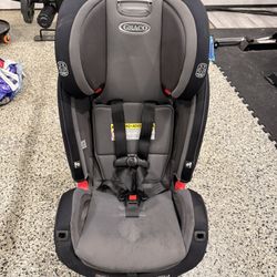 Graco SLIM 3-in-1 Car Seat.  Great For Tesla and compact Cars