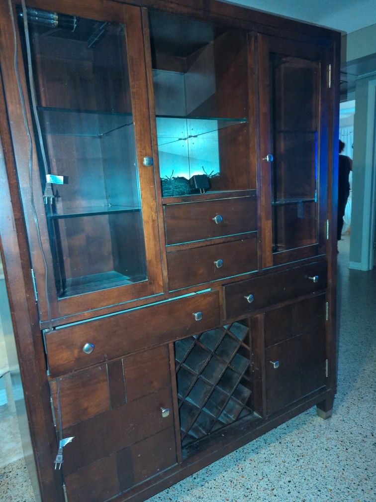 Cabinet Armoire