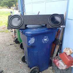 Car Stereo Speakers And Box