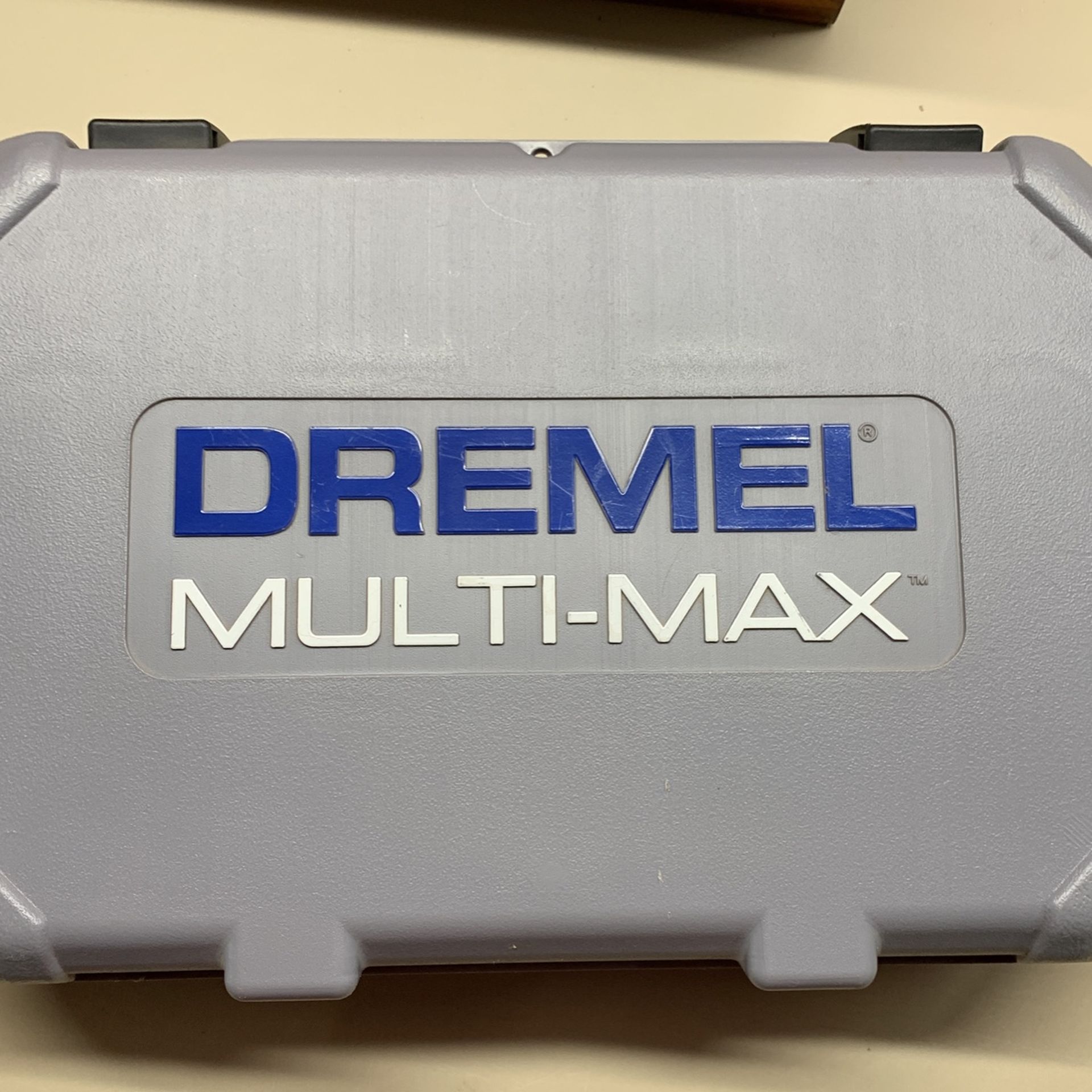 Dremel 1.5 AMP Oscillating Kit Model 6300