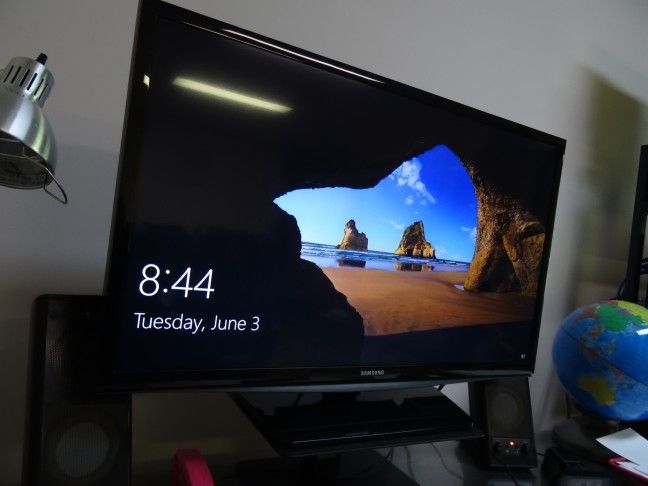 Samsung 28" Class H4000 LED TV/Monitor