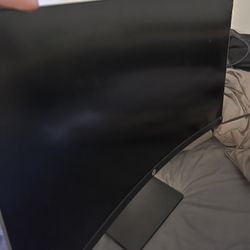 165 hertz HP Curved Monitor 