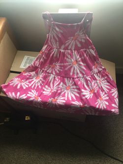 Little girl pink and white flowered summer dress brand new