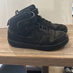 Boys Nike High Tops!!