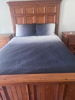 Queen Bedroom Set For Sale