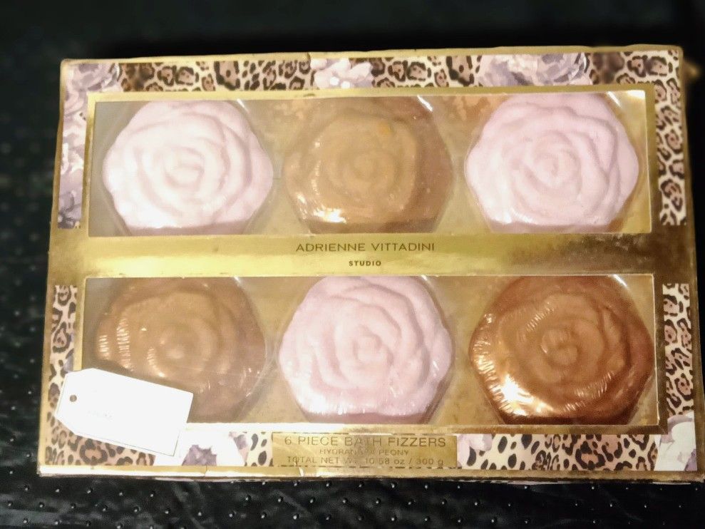 Adrianne Vittadini Designer Scented  Soaps 