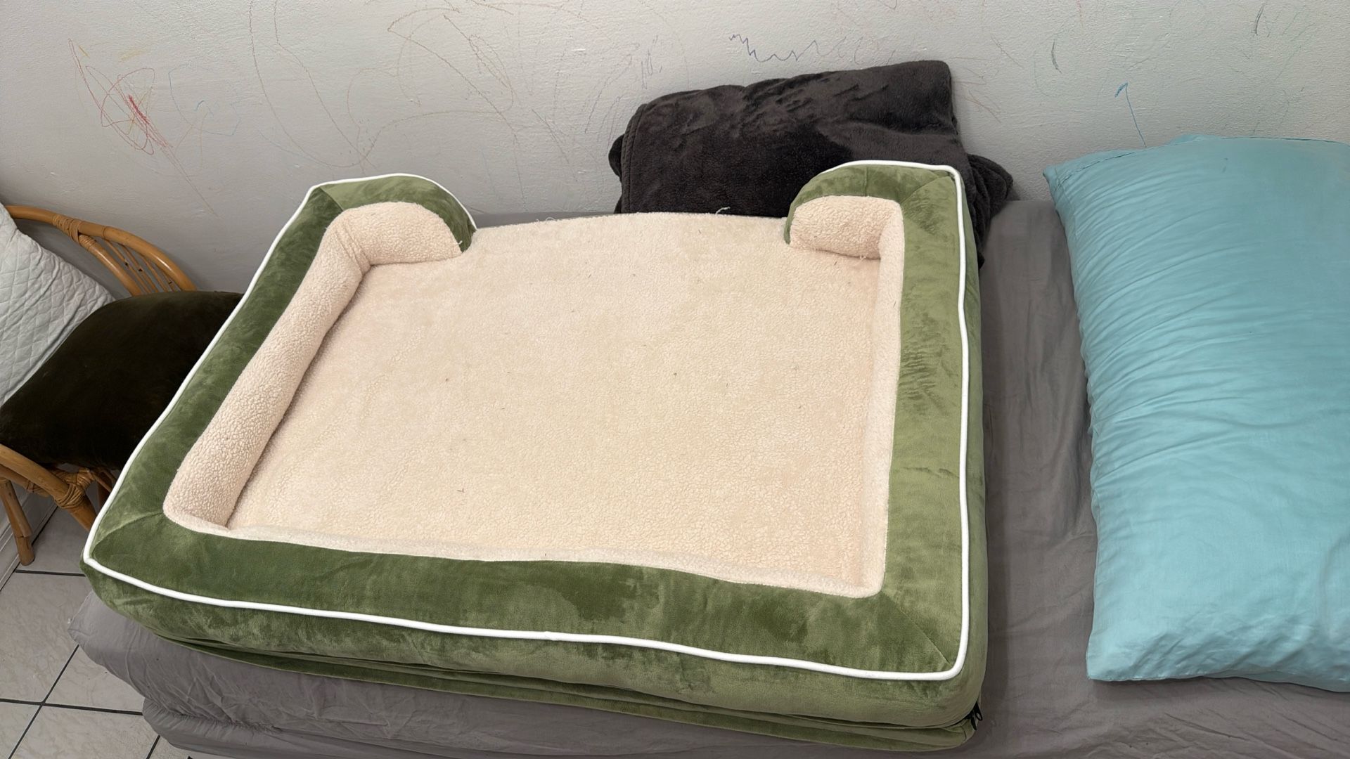Large Dog Bed