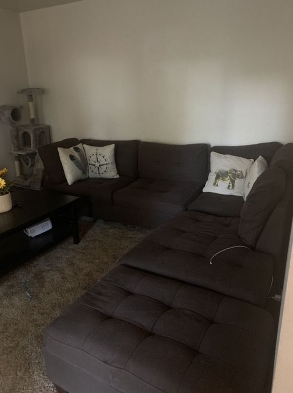 SECTIONAL GOOD CONDITION