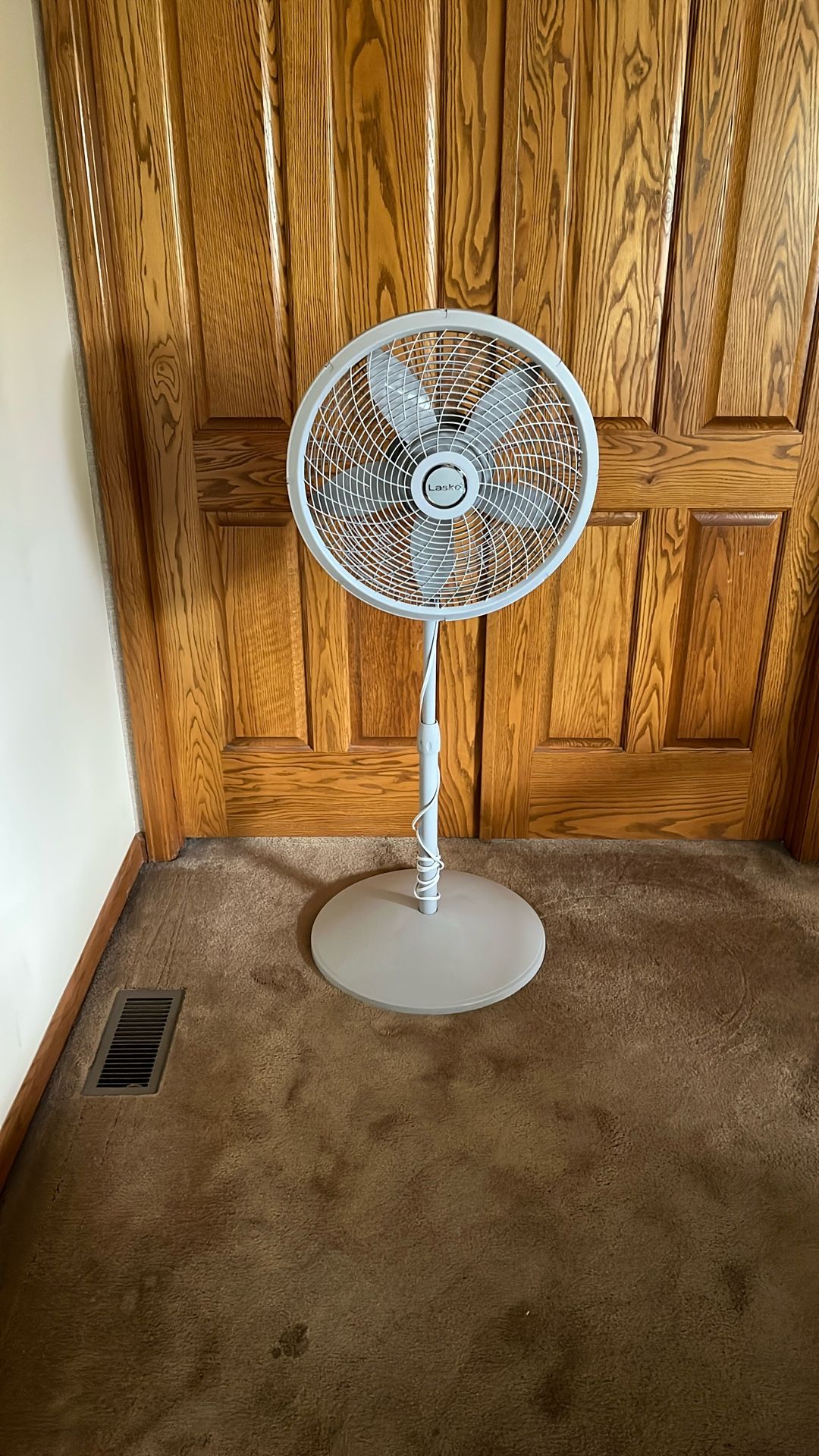 Lasko Oscillating Fan