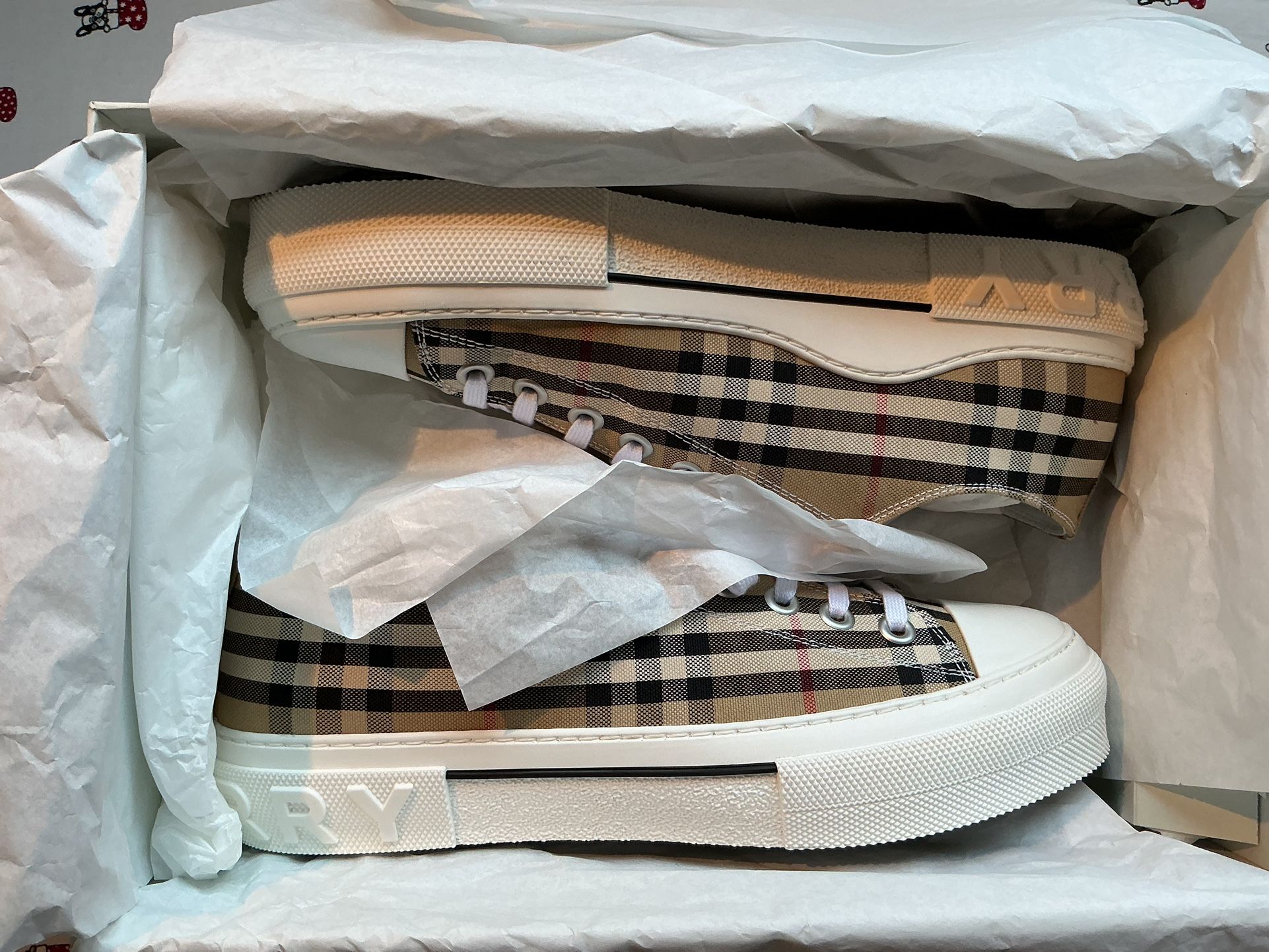 Burberry Shoes
