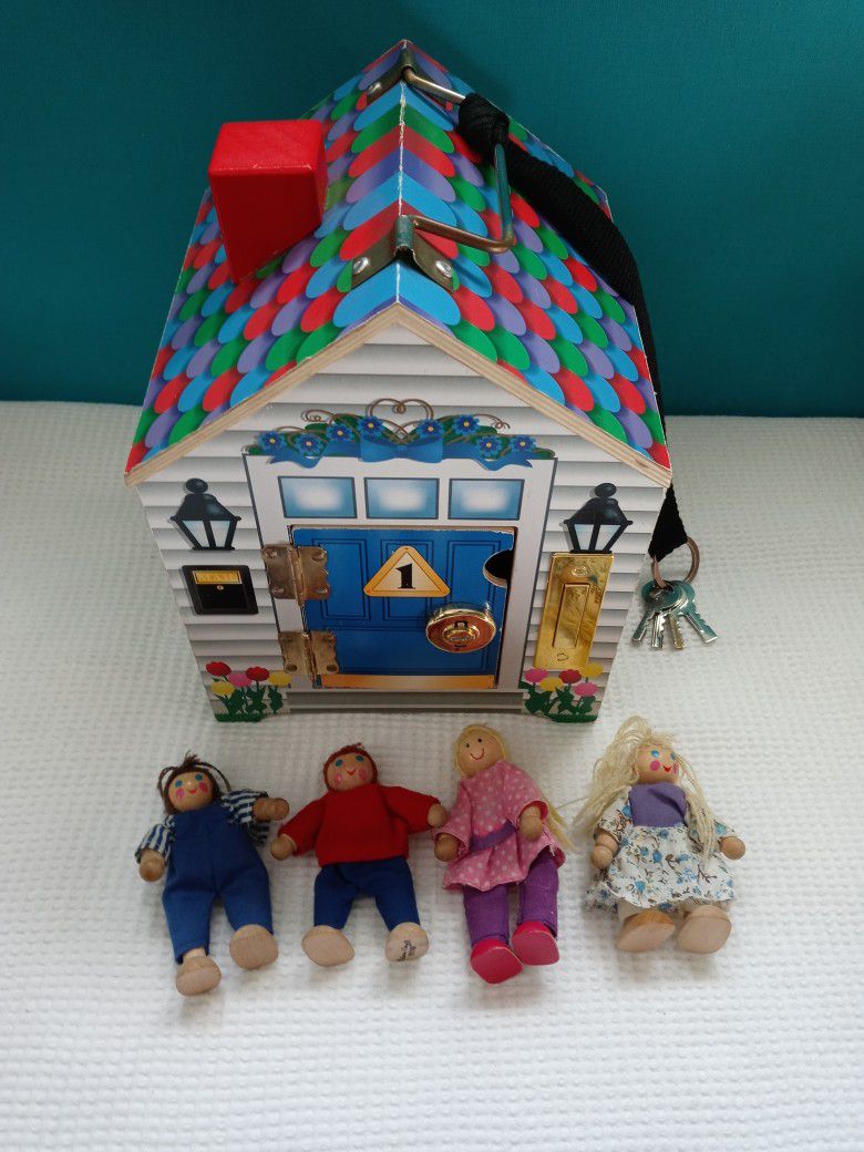 Melissa & Doug Wooden Doorbell House with 4 Dolls