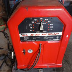 Arc Welder  . Stand up Offers Only Please