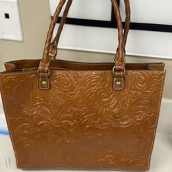 Patricia Nash On The Go Leather Purse