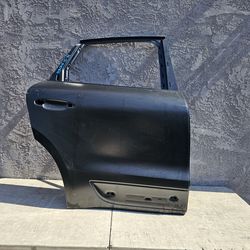 Porsche macan 2015 2016 2017 2018 2019 2020 2021 2022 2023 2024 right rear door