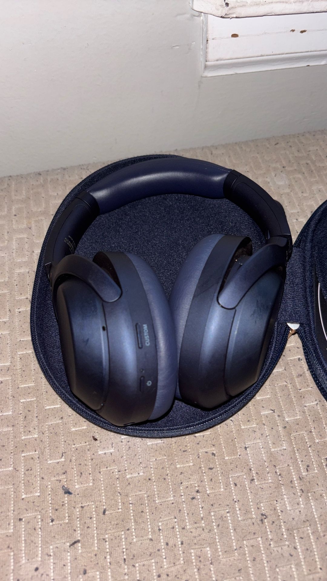 Sony, WH-1000XM4 Color Is Navy Blue, Fits All Sizes