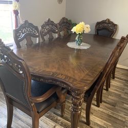 Table With 8 Chairs For Dining Room 