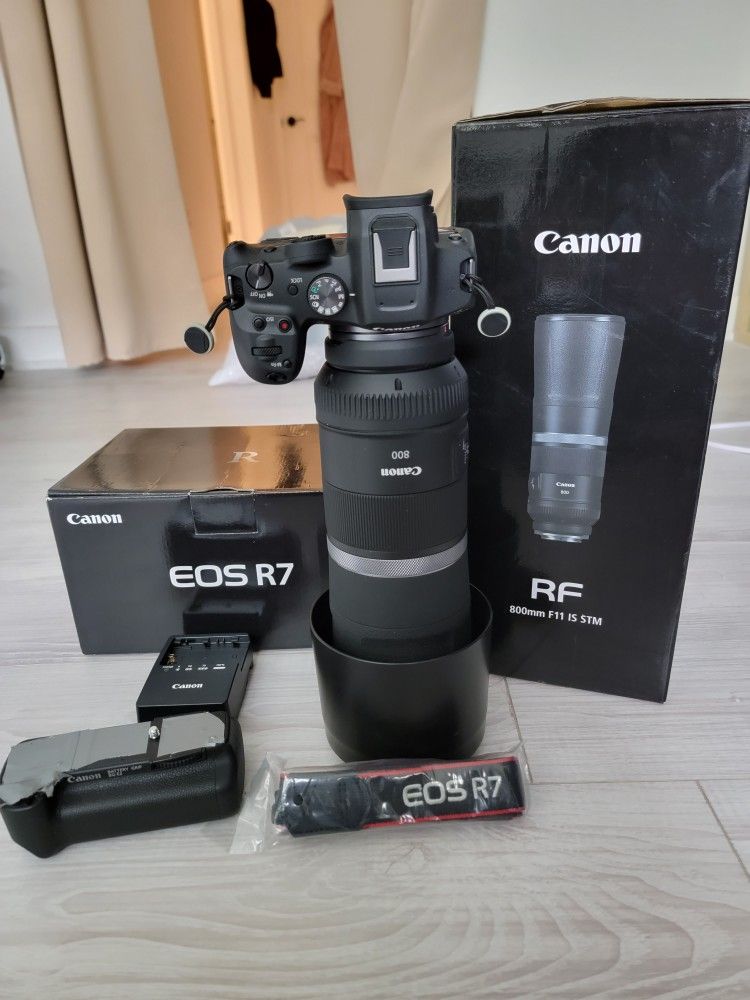 Combo Canon R7 RF800mm 800mm F11 Like New With Battery Grip(Just For
