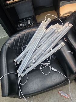 LED lights 2 ft can connect to make bigger
