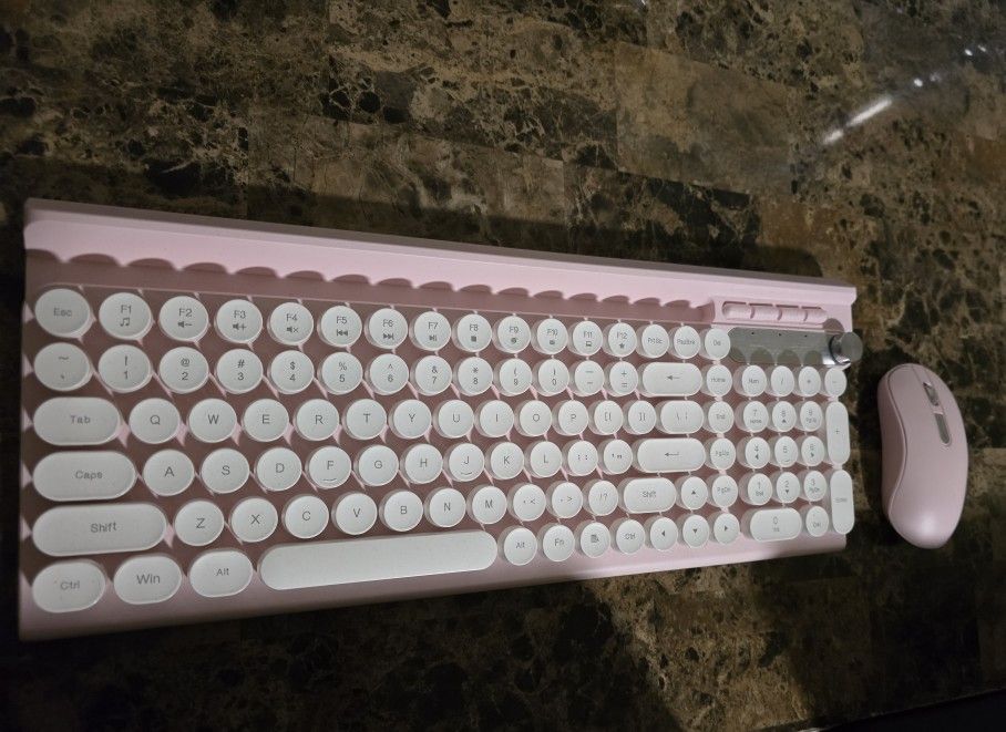 Wireless Retro Keyboard And Mouse