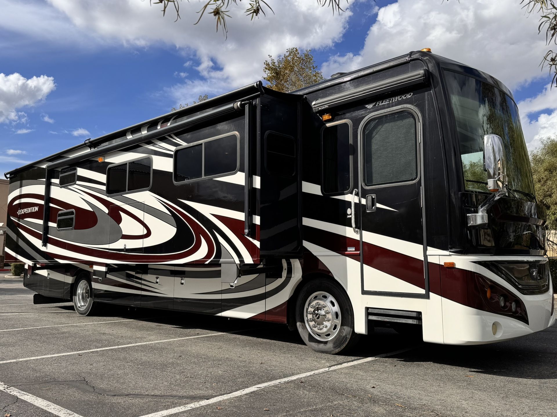 2013 Fleetwood Expedition 38B