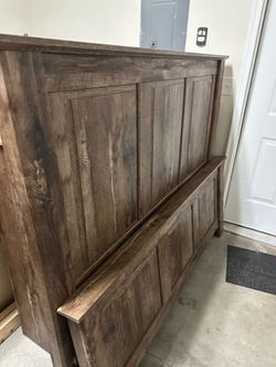 Ashleys Furniture Queen Bedroom Set