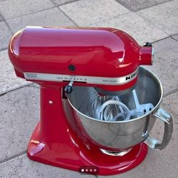 KitchenAid Professional 5 Plus Series 5 Quart Bowl-Lift Stand Mixer - Empire Red