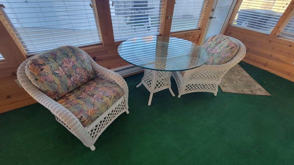 White Wicker Patio Set With Round Glass Table And 2 Chairs With Cushions