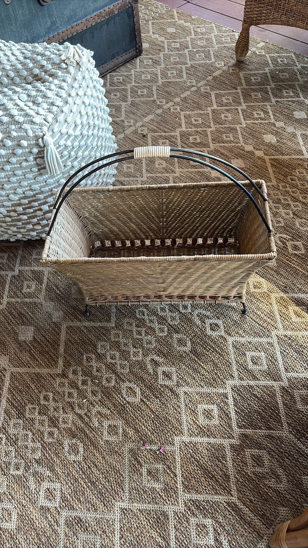 Wicker Magazine Rack *Free