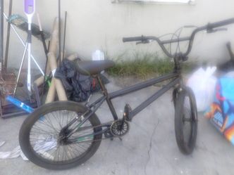 Boys bike hardly used