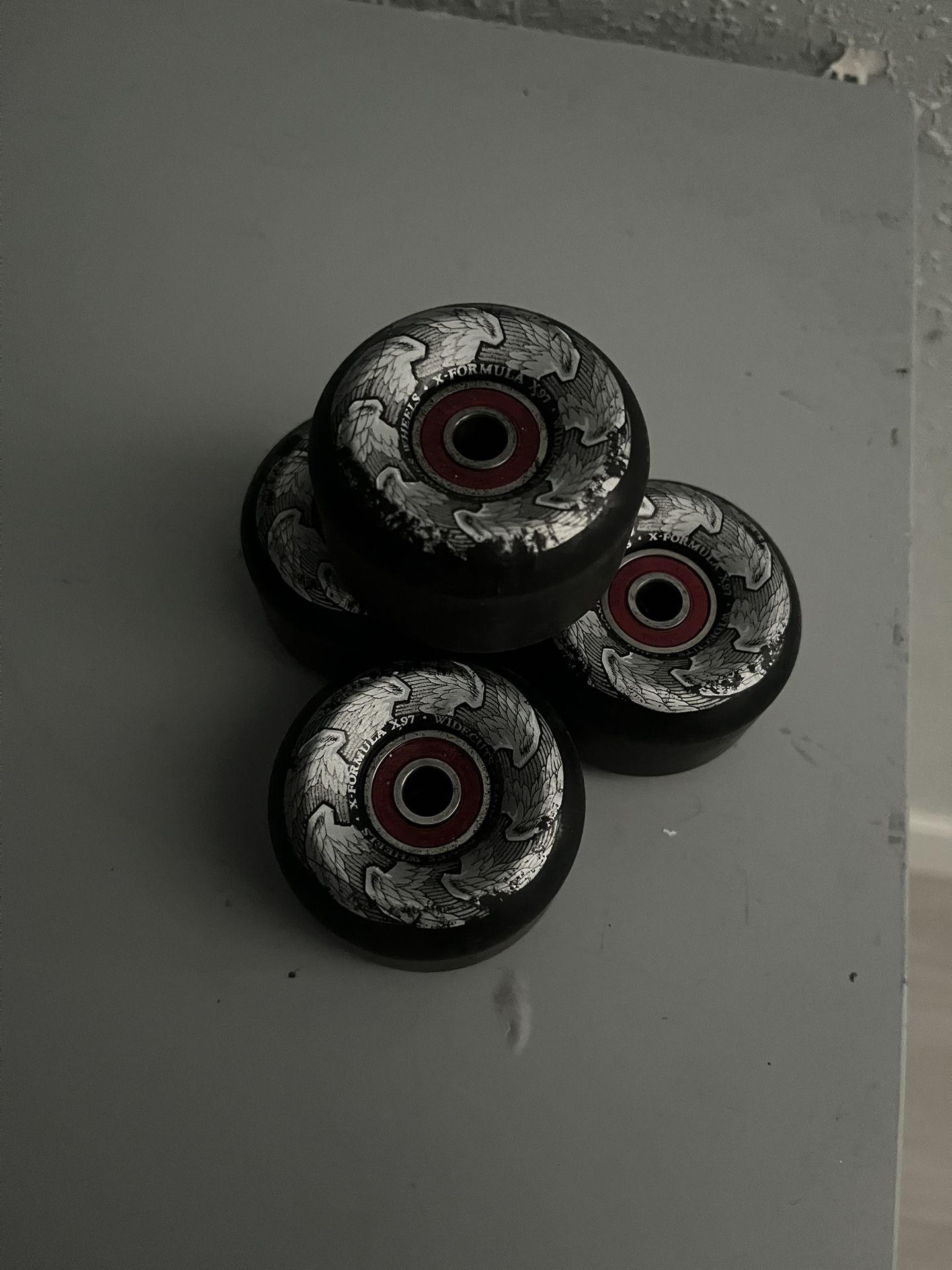 54mm x97 bones wheels
