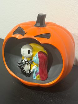 Nightmare Before Christmas Jack & Sally Pumpkin Figurine