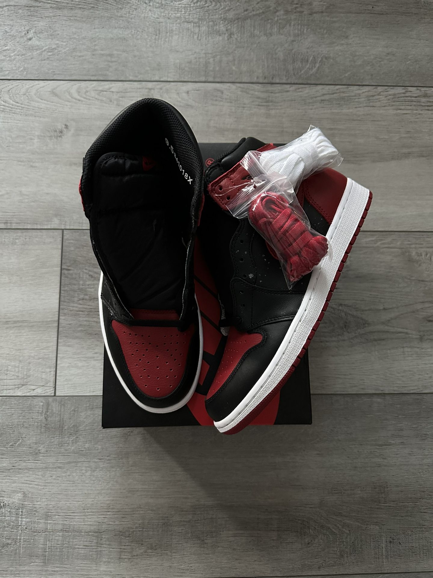 Jordan 1 Banned 2016