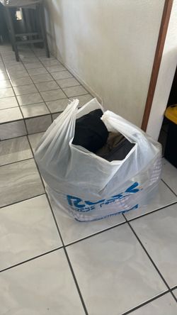 Men’s brand new clothes large and medium