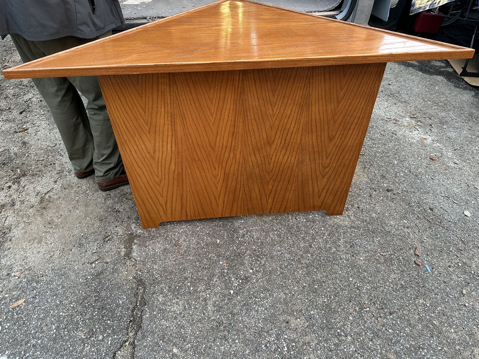 Beautiful Large Postmodern Golden Oak Corner Stand 
