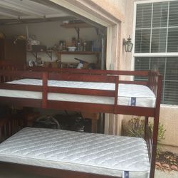 Twin Bunk Bed 