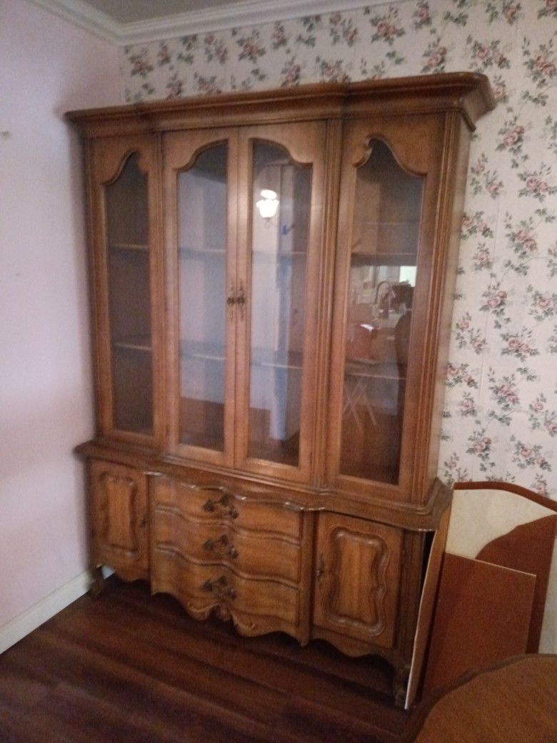 Beautiful Display Cabinet Antique
