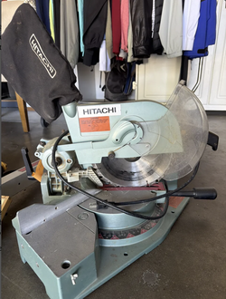 Hitachi Miter Saw - chop saw