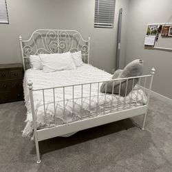 Migratie College Broers en zussen IKEA Leirvik White Full Size Metal Bed for Sale in Gilbert, AZ - OfferUp