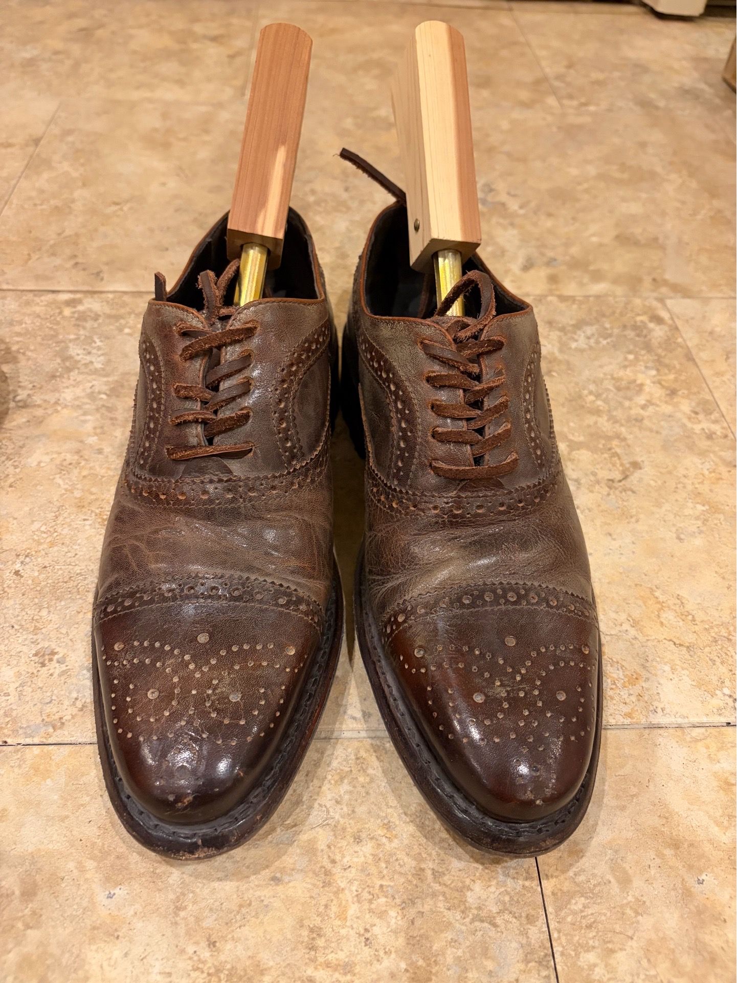 Men’s Size 8 Freebirds w/ matching belt