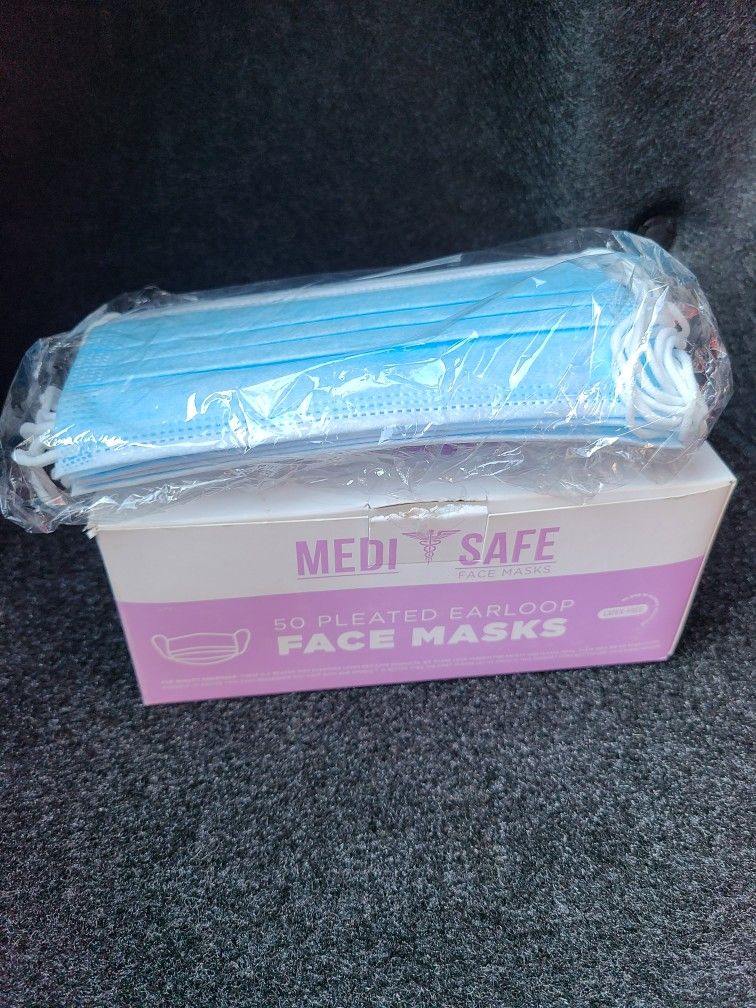 50 Pcs Face Mask  $5