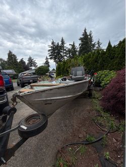 1977 14' smokercraft boat