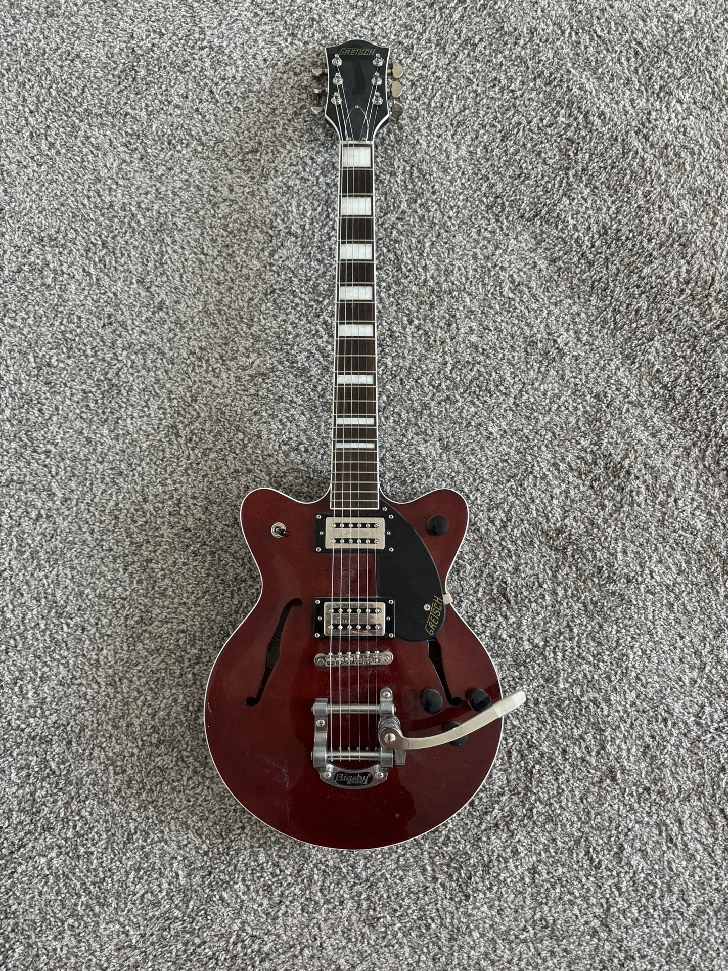 sed Gretsch G2655T Streamliner Center Block Jr. Double-Cut Bigsby Electric Guitar, Walnut Stain