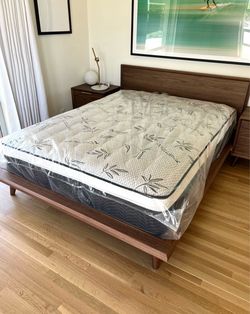 Queen size pillow top mattress