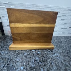 Magnetic knife block 