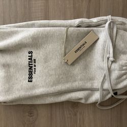 Essential sweatpants