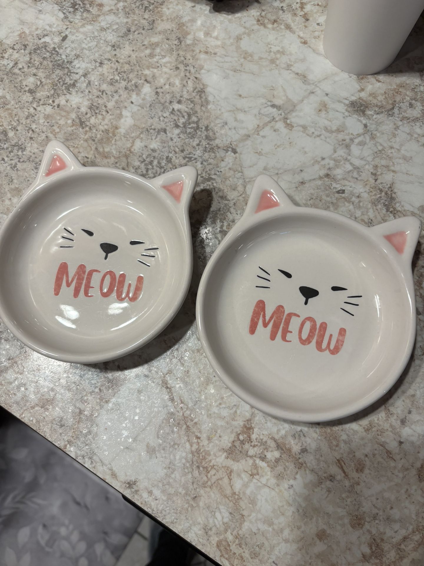 Very Sturdy Cat Dish Bowls! (rubber bottom)