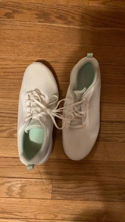 Women’s gym shoes