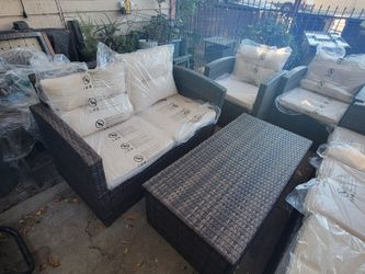 Outdoor Wicker Style Patio Set